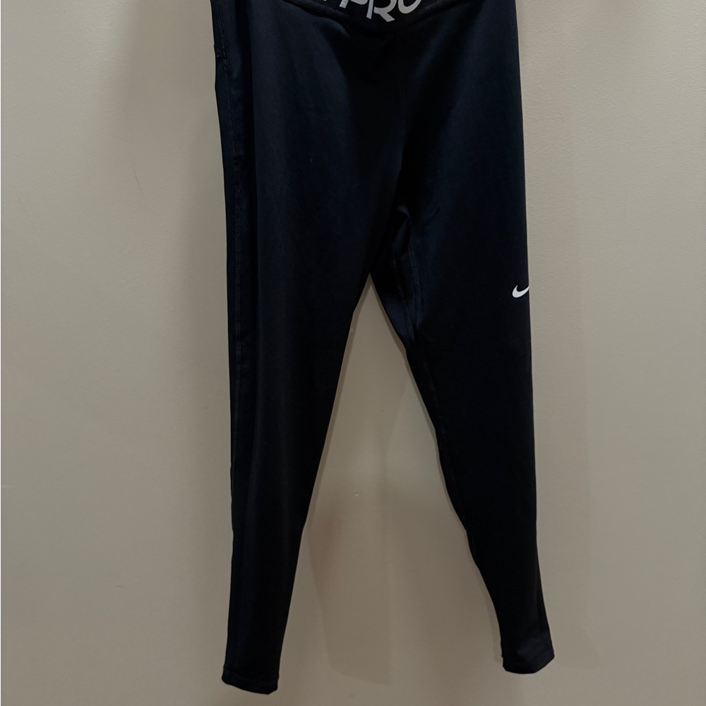 Women’s Nike Pro Leggings